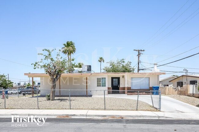 property at 2317 Hassett Ave