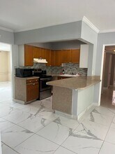 6514 34th Ave N in St. Petersburg, FL - Building Photo - Building Photo