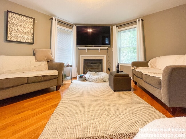 496 Lebanon St, Unit 3 in Malden, MA - Building Photo - Building Photo