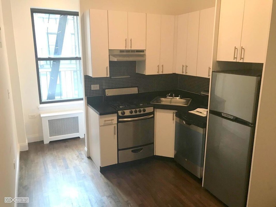 218 E 89th St in New York, NY - Foto de edificio