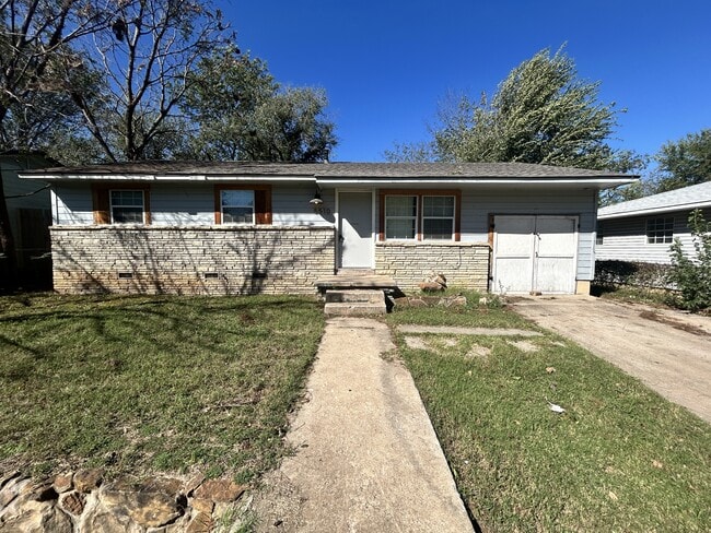 property at 5510 N Johnstown Ave