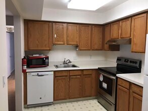 2217 Sayre Dr, Unit 2217 Sayre Drive in Princeton, NJ - Building Photo - Building Photo