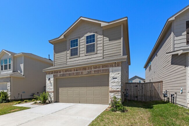 16424 Big Hickory Dr in Conroe, TX - Building Photo - Building Photo