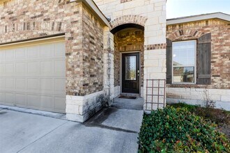 11617 Amber Stream Ln in Manor, TX - Building Photo - Building Photo