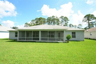 37 Eton Ln in Palm Coast, FL - Building Photo - Building Photo