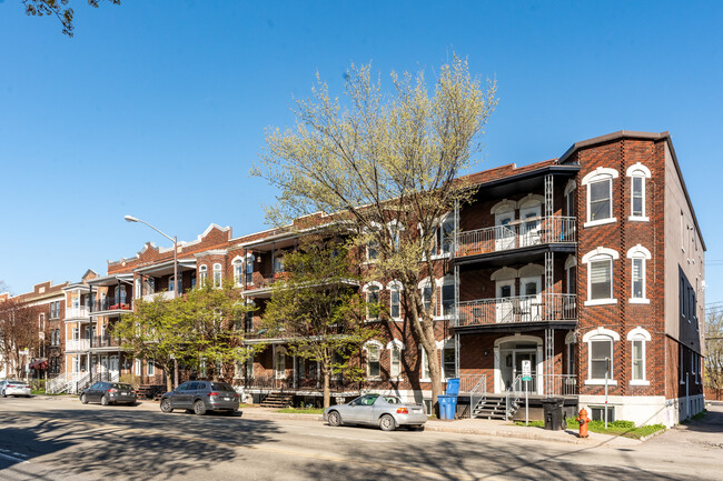 370 René-Lévesque Boul O in Québec, QC - Building Photo - Building Photo