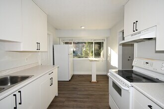 282 Clark Crescent in Prince George, BC - Building Photo - Building Photo