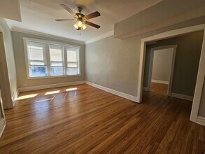 4749 N Monticello Ave in Chicago, IL - Building Photo - Building Photo