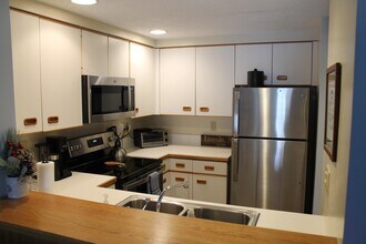 48 Cooper Memorial Dr in Lincoln, NH - Building Photo - Building Photo