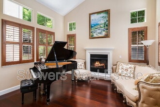 1301 Sugarloaf Dr in Alamo, CA - Building Photo - Building Photo
