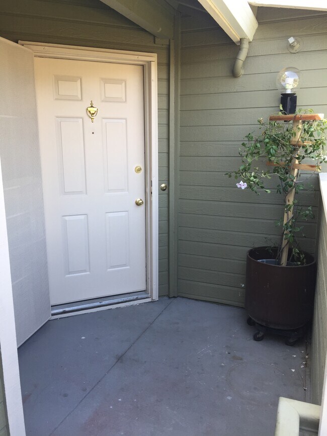 363 Shadow Run Dr in San Jose, CA - Building Photo - Building Photo