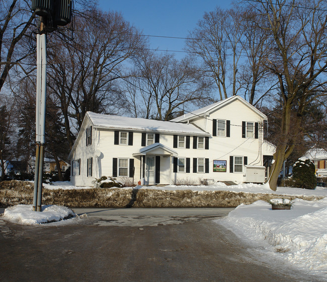 303 Kingsley Rd in Ballston Lake, NY - Building Photo - Building Photo