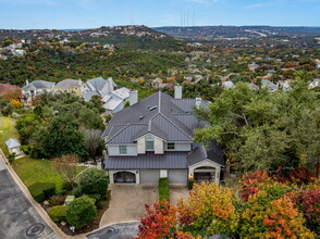 7182 Las Ventanas Dr in Austin, TX - Building Photo - Building Photo