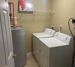 108 Kenilworth Ct, Unit D in Radcliff, KY - Building Photo - Building Photo