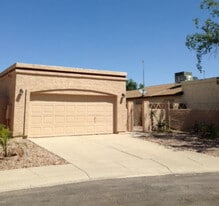 19838 N 8th Pl in Phoenix, AZ - Building Photo