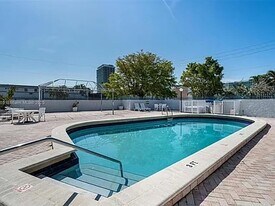 7300 Wayne Ave in Miami Beach, FL - Building Photo