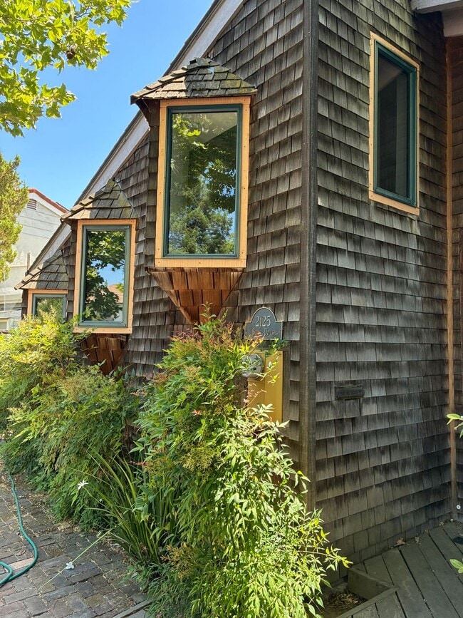 2125 Bueno Dr in Davis, CA - Building Photo - Building Photo