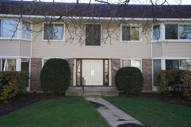property at 3004 Roberts Dr
