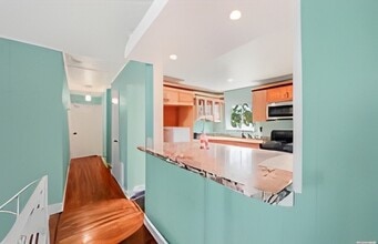 1707 Manatuck Blvd in Bay Shore, NY - Building Photo - Building Photo