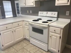 1111 Wildwood Ave in Mobile, AL - Foto de edificio - Building Photo