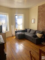 BEDFORD AVENUE / Crown Heights 1-Bed 1-Bath, Unit 4A in Brooklyn, NY - Building Photo