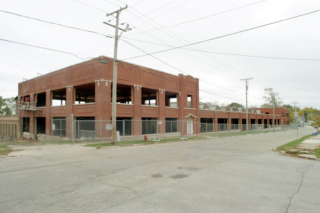 300 N Seminary Ave in Woodstock, IL - Building Photo