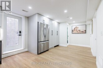 6544 Sam Iorfida Dr in Niagara Falls, ON - Building Photo - Building Photo