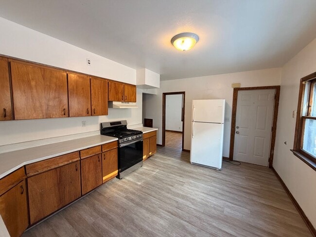 3232 N Bartlett Ave in Milwaukee, WI - Building Photo - Building Photo