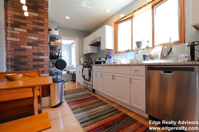 68 S Crescent Circuit Cres, Unit 2