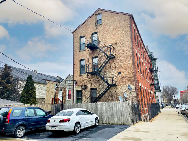 1924 S Loomis St in Chicago, IL - Building Photo - Building Photo