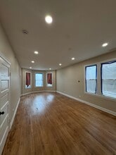 5335 W 23rd Pl in Cicero, IL - Foto de edificio - Building Photo