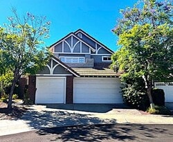 11303 Olympia Fields Row in San Diego, CA - Building Photo