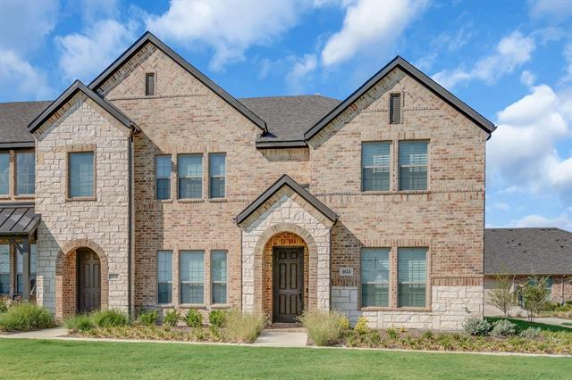 1024 Homestead Way in Argyle, TX - Building Photo