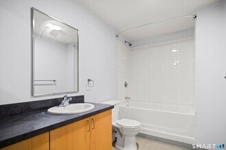 40 Elm St in Hartford, CT - Building Photo - Building Photo