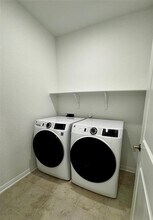 13901 Axel Johanson Dr in Del Valle, TX - Building Photo - Building Photo