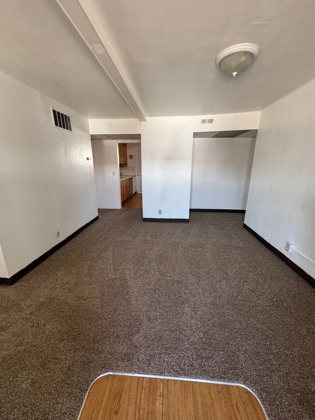 property at 802-806 Queen Ave SE