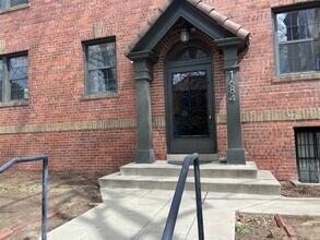 1684 Harrison St, Unit 9 in Denver, CO - Foto de edificio - Building Photo