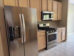 1435 N Pinehurst Dr in Vernon Hills, IL - Building Photo - Building Photo