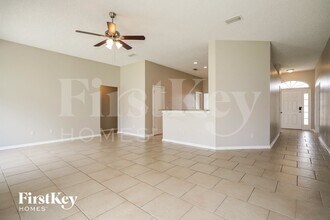 4078 Whitebark Plantation Dr in Middleburg, FL - Foto de edificio - Building Photo