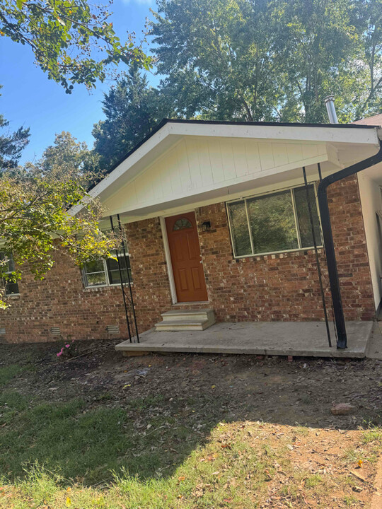 1511 W Scott St in Heber Springs, AR - Building Photo