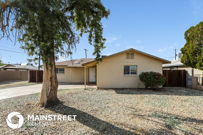 property at 2932 N 46th Ave