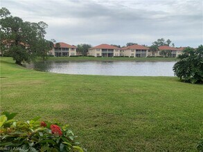 230 Robin Hood Cir in Naples, FL - Building Photo - Building Photo