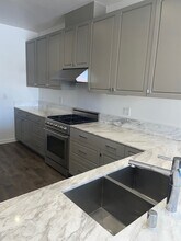 230 S. Hamilton in Beverly Hills, CA - Building Photo - Building Photo