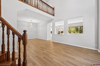 600 Creekside Cir in Gurnee, IL - Building Photo - Building Photo