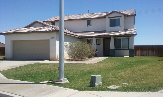 701 Dawn Ct in Imperial, CA - Building Photo - Building Photo