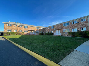 One Ocean Residences in Belmar, NJ - Foto de edificio - Building Photo