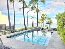 25 S 15th Pl in Long Beach, CA - Building Photo