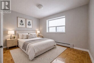 1780 Lawrence Ave E in Toronto, ON - Building Photo - Building Photo