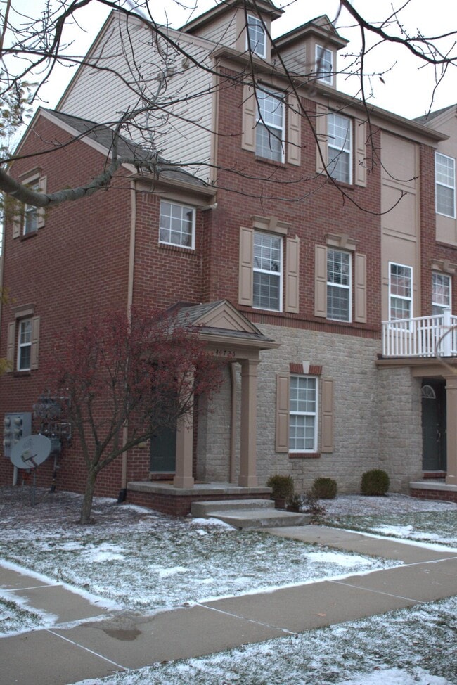 property at 44725 Ellery Ln