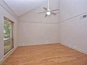 1009 Shelley Ave in Austin, TX - Building Photo - Building Photo